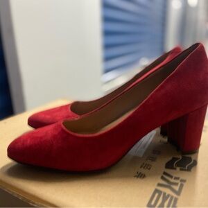 AEROSOLES Red Suede Heels